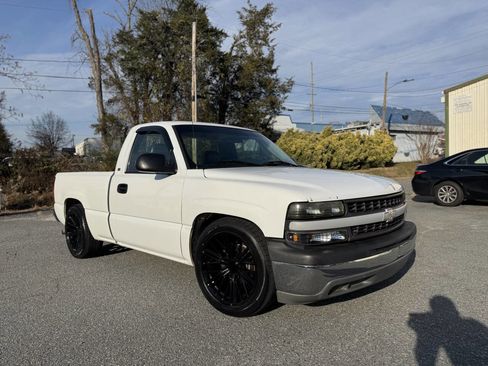 Used 2002 Chevrolet Silverado 1500 2WD Regular Cab image 2