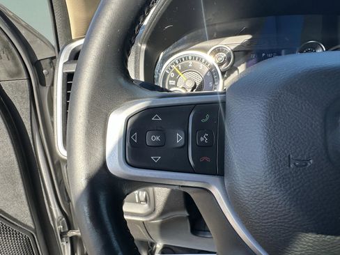 Used 2020 RAM 1500 Big Horn RWD image 11