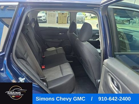 Used 2025 Nissan Rogue SV FWD image 40