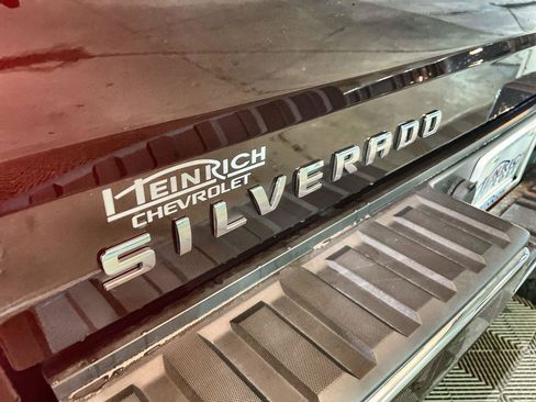 Used 2018 Chevrolet Silverado 1500 LT w/ All Star Edition image 28