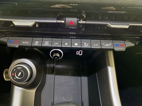 Used 2024 Alfa Romeo Tonale Veloce image 40