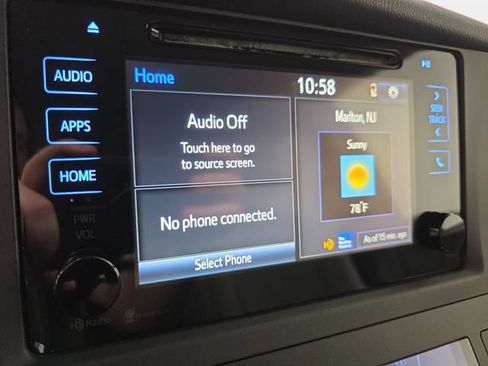 Used 2015 Toyota Sienna LE FWD image 20