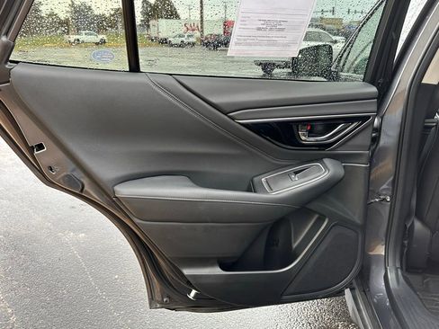 Used 2023 Subaru Outback Limited XT AWD/4WD image 15