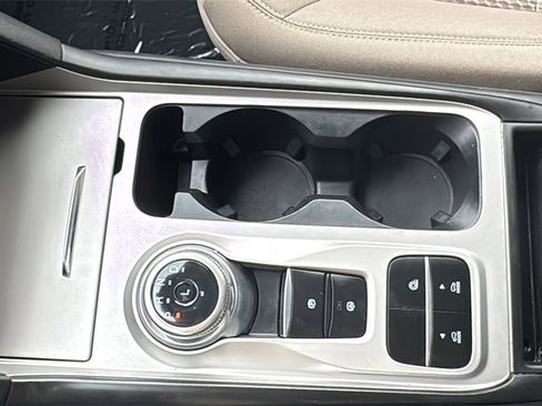 Certified 2023 Ford Explorer XLT image 15