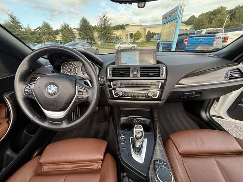Used 2017 BMW 230i xDrive Convertible image 29
