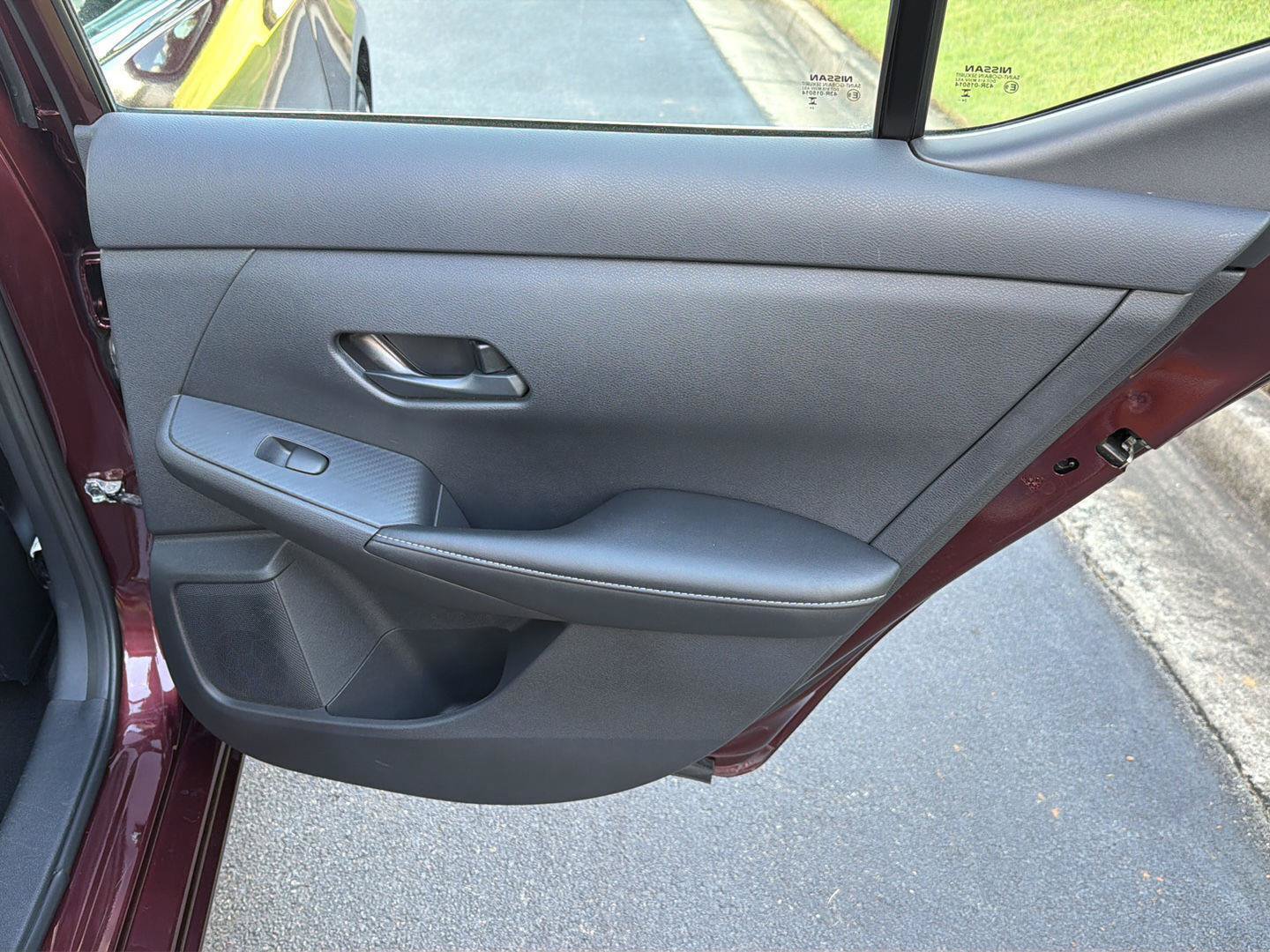 Used 2025 Nissan Sentra SV FWD image 15