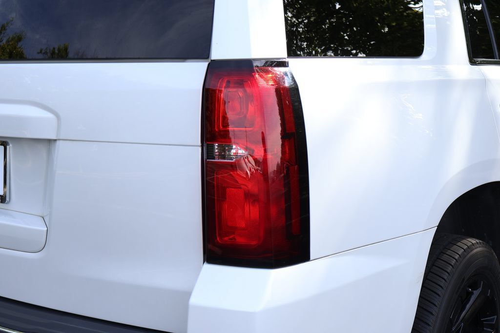 Used 2018 Chevrolet Tahoe Premier AWD/4WD image 10