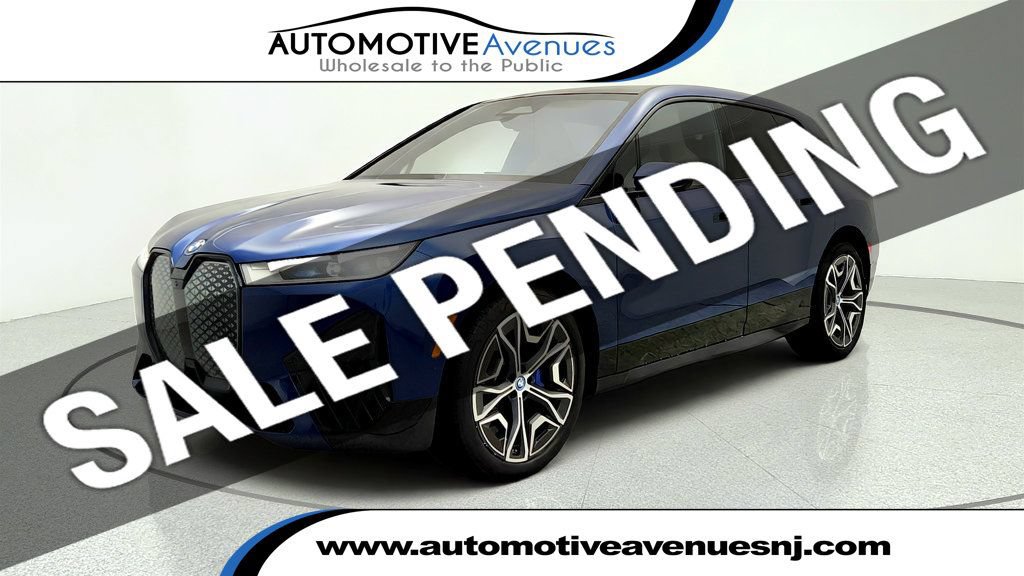 Used 2025 BMW iX xDrive50 w/ Sport Package AWD/4WD image 1