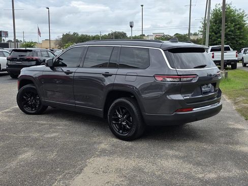 Used 2024 Jeep Grand Cherokee L Laredo w/ Trailer Tow Package AWD/4WD image 5