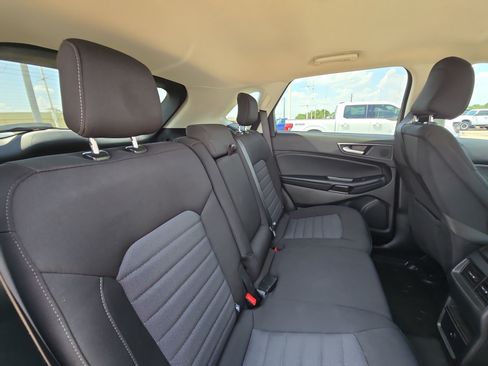 Used 2024 Ford Edge SE w/ Black Appearance Package AWD/4WD image 29