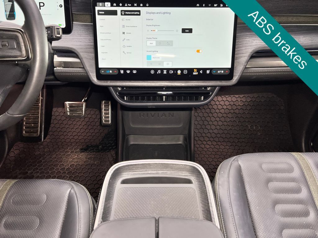 Used 2024 Rivian R1S Adventure Dual AWD/4WD image 10