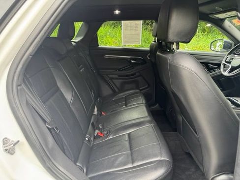 Used 2022 Land Rover Range Rover Evoque R-Dynamic S AWD/4WD image 17