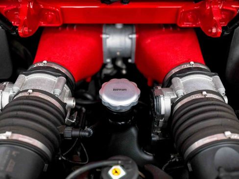 Used 2013 Ferrari 458 Spider RWD image 85
