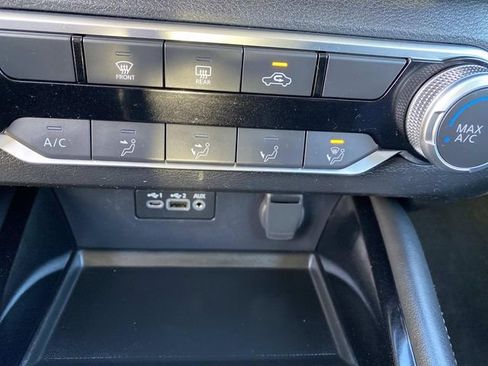 Used 2023 Nissan Altima 2.5 SV image 10