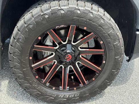 Used 2021 GMC Sierra 1500 AT4 w/ AT4 Value Package AWD/4WD image 33