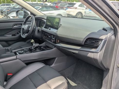 Used 2026 Nissan Rogue SL AWD/4WD image 30