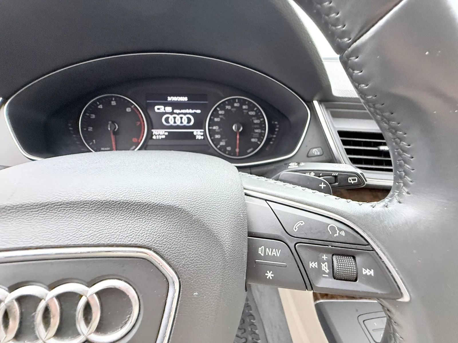 Used 2018 Audi Q5 2.0T Premium w/ Convenience Package AWD/4WD image 23
