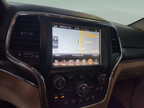 Used 2017 Jeep Grand Cherokee Limited AWD/4WD image 23