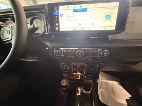 New 2026 Jeep Gladiator Willys image 15