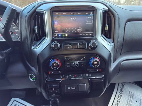 Used 2019 Chevrolet Silverado 1500 LT w/ All-Star Edition image 27