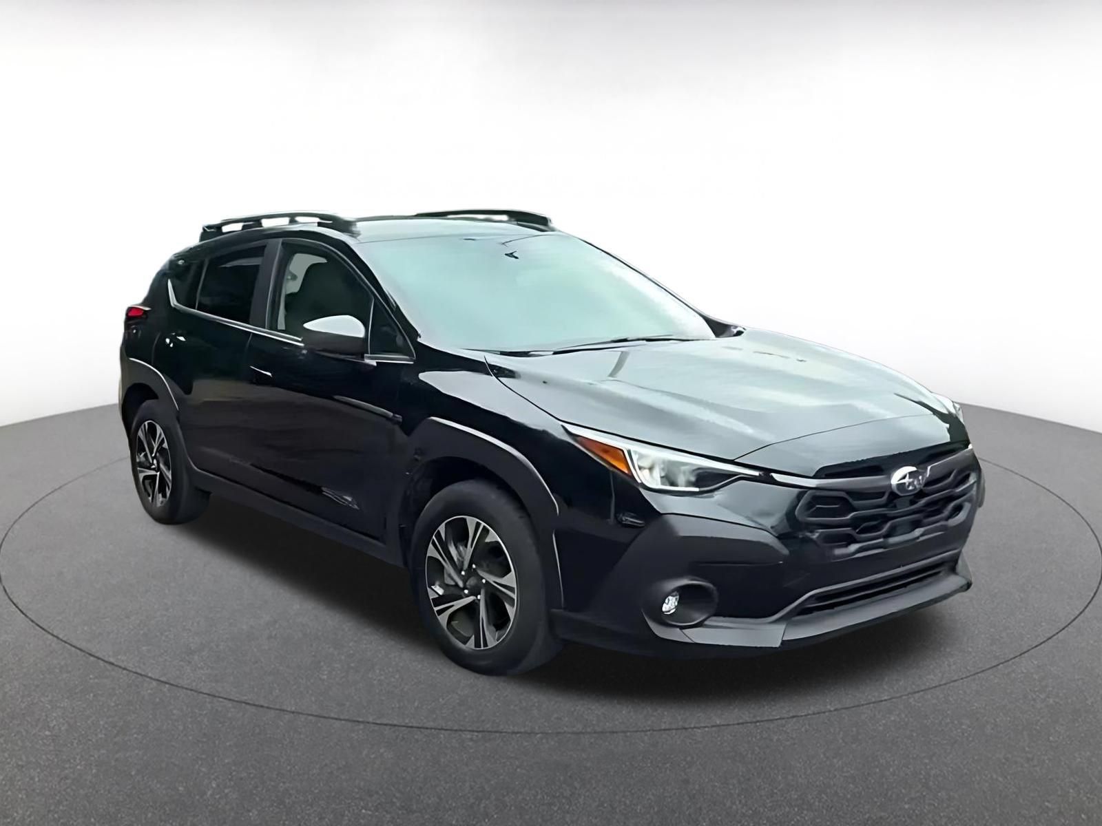 Used 2024 Subaru Crosstrek 2.0i Premium AWD/4WD image 3