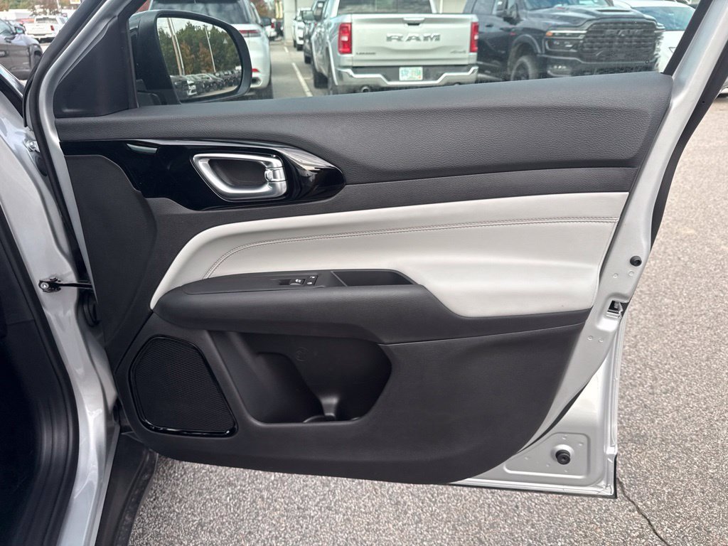New 2026 Jeep Compass Limited AWD/4WD image 27
