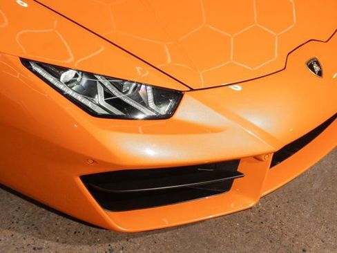 Used 2019 Lamborghini Huracan LP 580-2 image 29