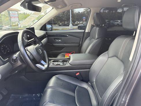 Certified 2024 Honda Pilot EX-L image 13