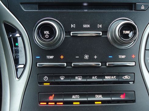 Used 2019 Lincoln Nautilus Premier image 18