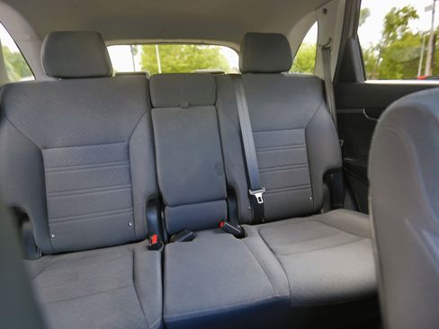 Used 2020 Kia Sorento AWD V6 image 13