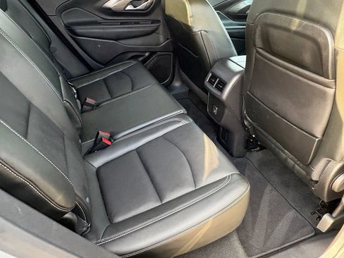 Used 2024 GMC Terrain SLT w/ Infotainment Package II AWD/4WD image 37