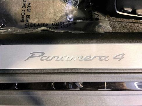 Certified 2023 Porsche Panamera 4 AWD/4WD image 19