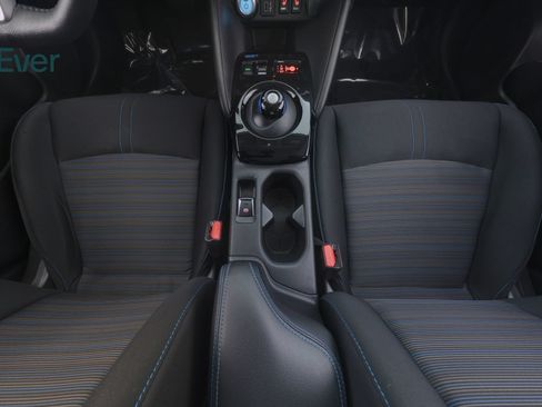 Used 2024 Nissan Leaf SV Plus FWD image 27