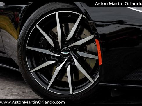 Used 2019 Aston Martin DB11 Volante image 4