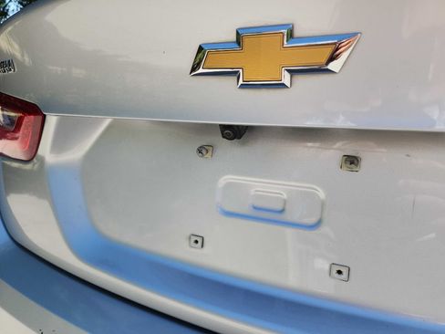 Used 2022 Chevrolet Malibu LS FWD image 8