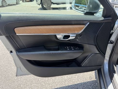 Used 2018 Volvo S90 T6 Inscription w/ Convenience Package AWD/4WD image 9
