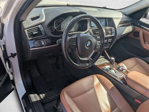 Used 2017 BMW X3 xDrive28i image 2