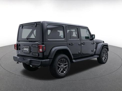 Used 2025 Jeep Wrangler Unlimited Sport AWD/4WD image 9