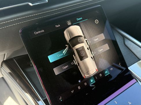 Used 2025 Cadillac Escalade Premium Luxury w/ Touring Package image 13