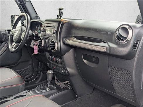 Used 2014 Jeep Wrangler Sport AWD/4WD image 13