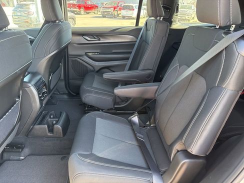 New 2026 Jeep Grand Cherokee L Laredo w/ MOPAR Finishing Package AWD/4WD image 25