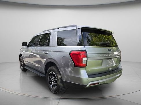 Used 2024 Ford Expedition XLT RWD image 7