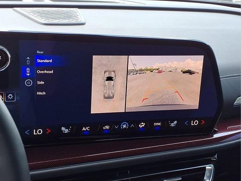 Used 2026 Chevrolet Traverse Z71 w/ Enhanced Driving Package image 15