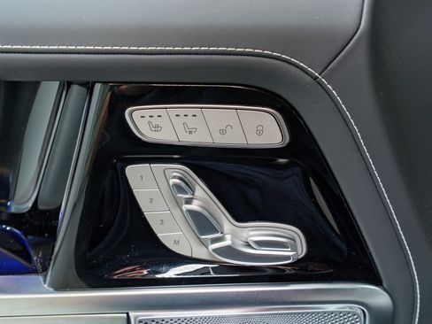 Used 2025 Mercedes-Benz G 63 AMG 4MATIC image 15