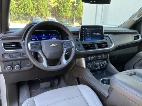 Used 2023 Chevrolet Tahoe LT w/ Luxury Package RWD image 30