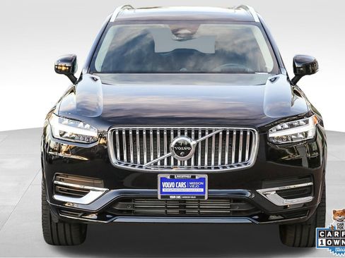 Used 2023 Volvo XC90 T8 Ultimate image 2