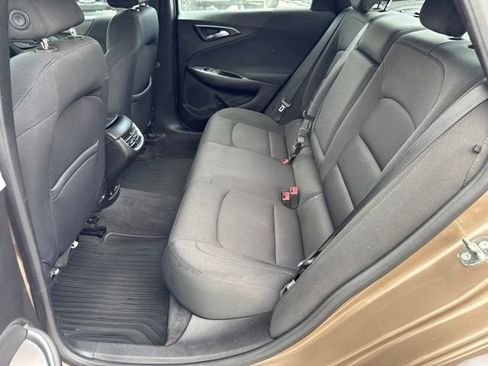 Used 2018 Chevrolet Malibu LT w/ Driver Confidence Package FWD image 27