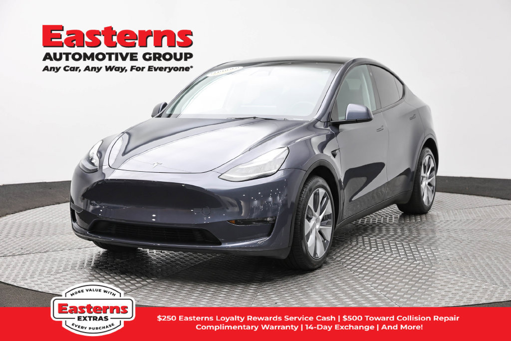 Used 2023 Tesla Model Y Long Range AWD/4WD image 1