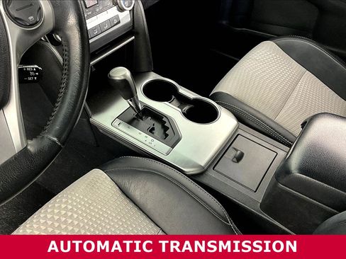Used 2014 Toyota Camry SE image 13