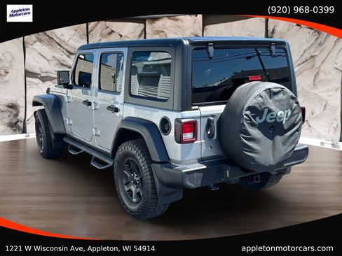 Used 2018 Jeep Wrangler Unlimited Sport S AWD/4WD image 5